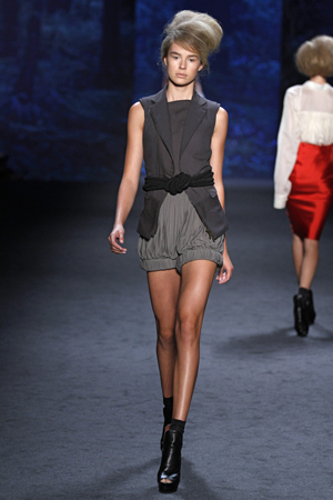 Athleticism Grey gymnasium short with welted cuff