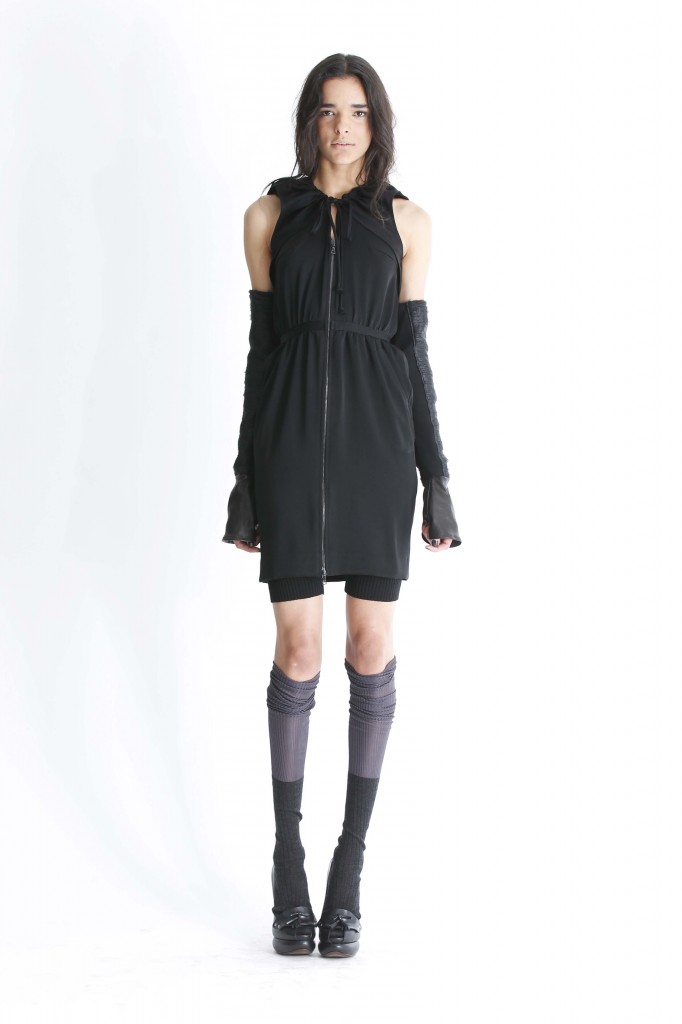 VERA WANG PRE-FALL 2012 12/12/2011