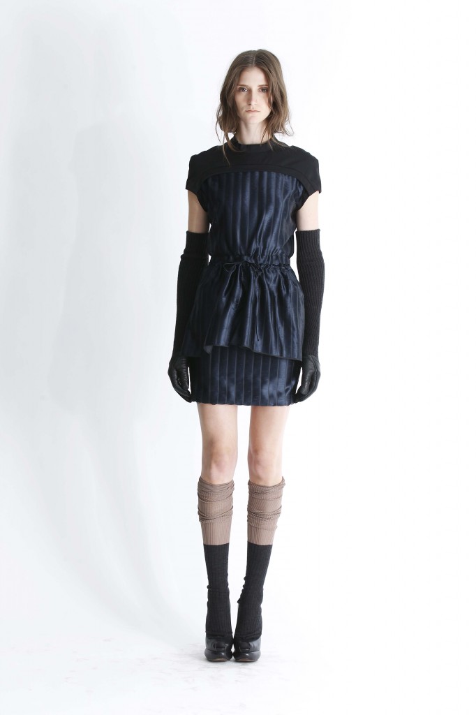 VERA WANG PRE-FALL 2012 12/12/2011
