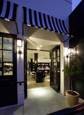 Image courtesy of Comme Ca