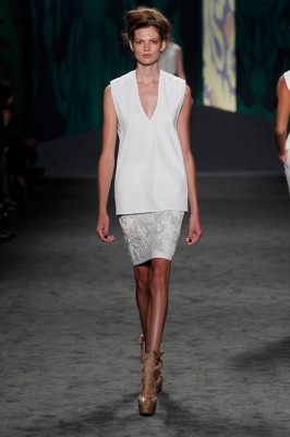 Look 5: White cotton canvas sleeveless v-neck tunic over white cotton canvas soutache embroidered skirt | Photography: Dan Lecca