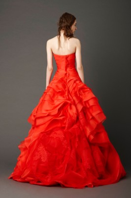 VW_Spring 2013_Bridal_look 14_back