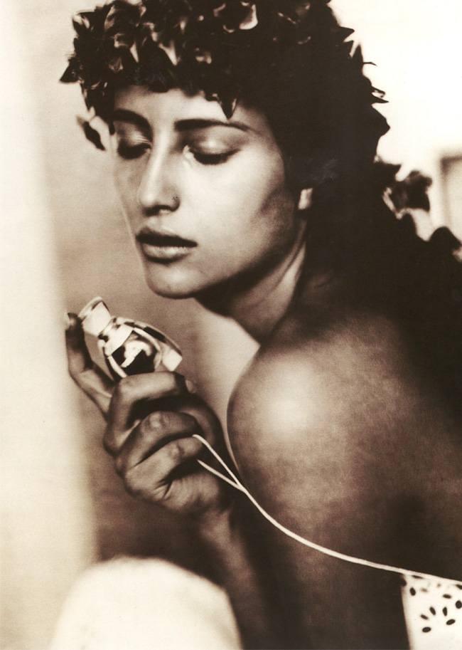 On Scent Photography: Paolo Roversi
